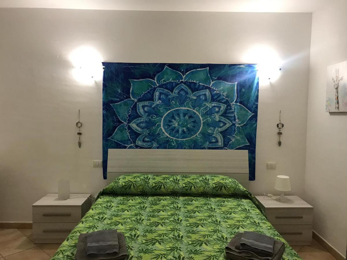 21 Via Del Faro Apartment Olbia Ngoại thất bức ảnh